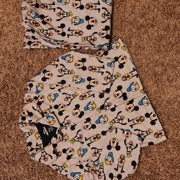 Disney Junior Mickey Pajamas 4T - Picture 3 of 4